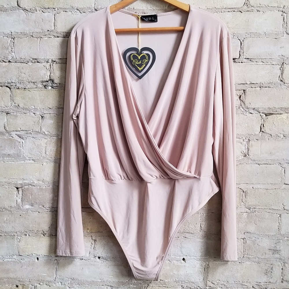 NWT Club L Asos plus Long Sleeve Wrap Bodysuit 18